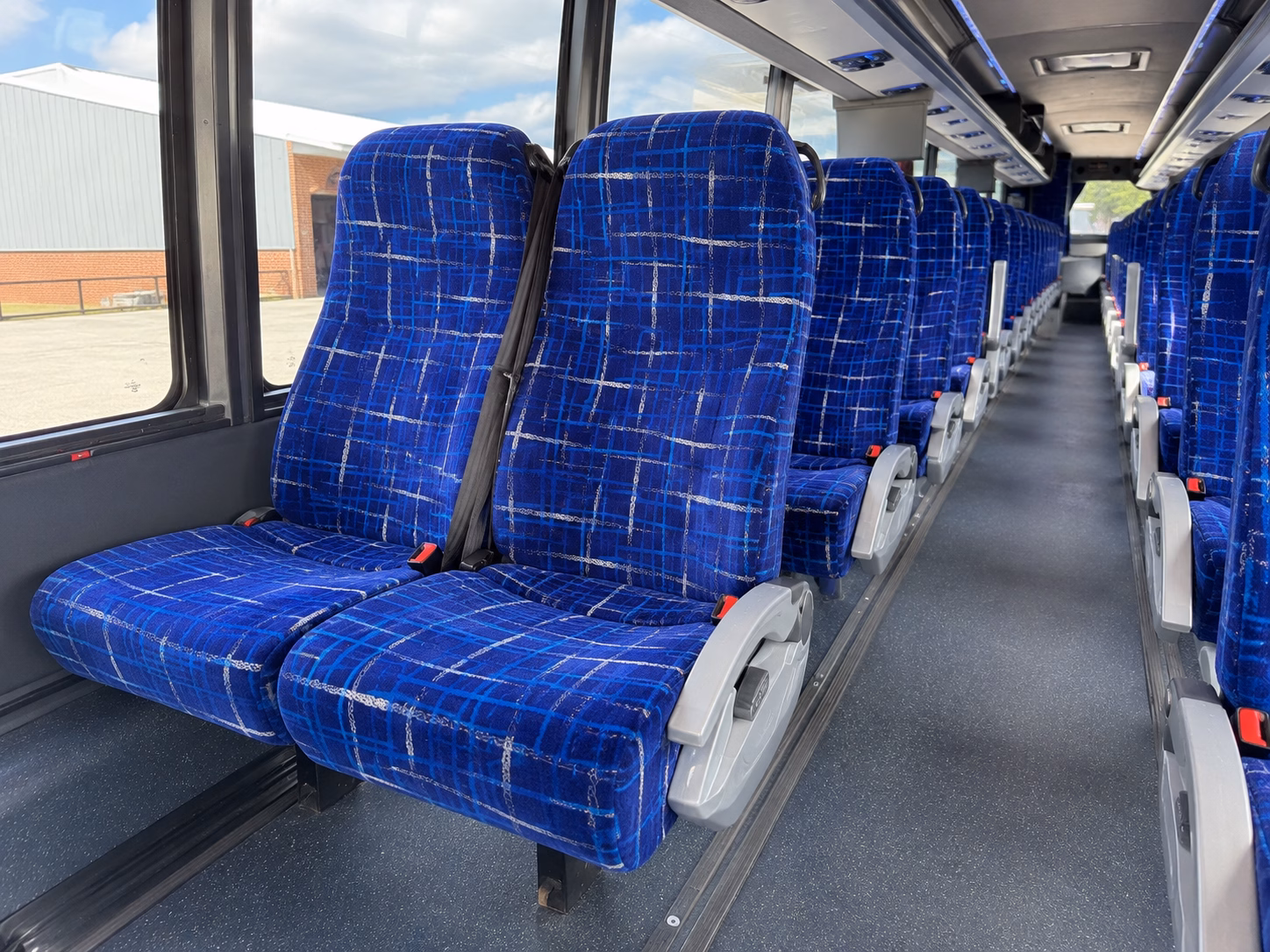 old mission peninsula and traverse city winery shuttles